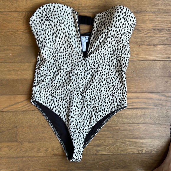 Beach Riot Other - Beach Riot Steapless Black & White Dotted one piece swim | Size M